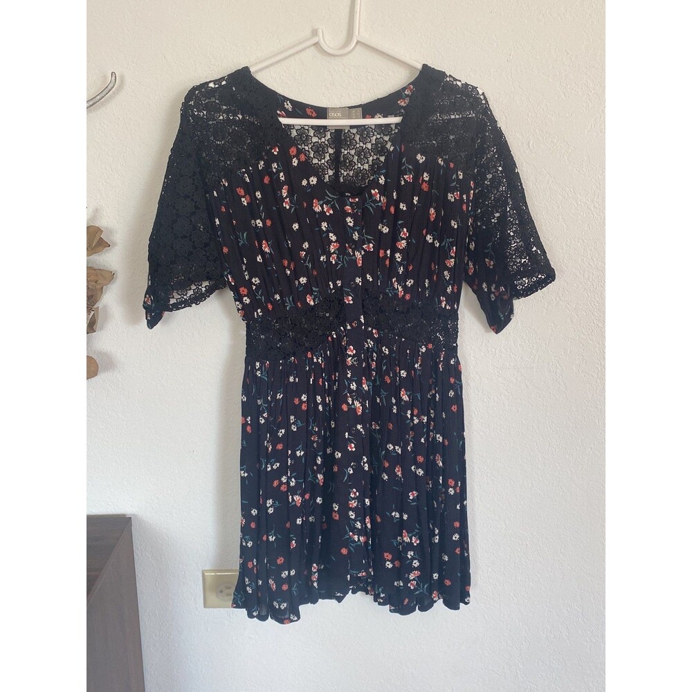 Lace sleeve flowy floral dress petite